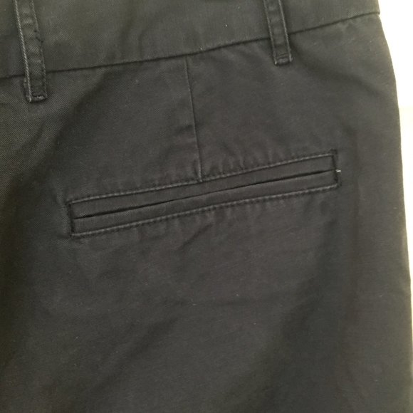 GAP boyfriend roll-up navy cotton shorts -- size 6 - Picture 5 of 8
